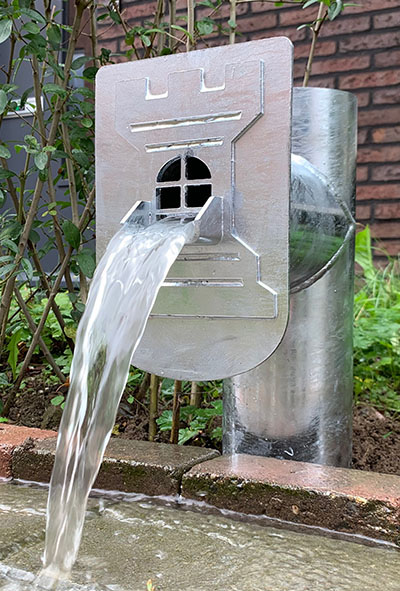 bu-hwa waterspuwer torentje met brug